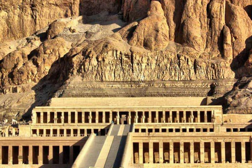 Full-day Luxor Highlights Tour: East And West Banks