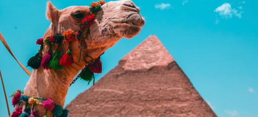 Private Giza Pyramids, National Museum & Khan El Khalili Bazaar Day Tour
