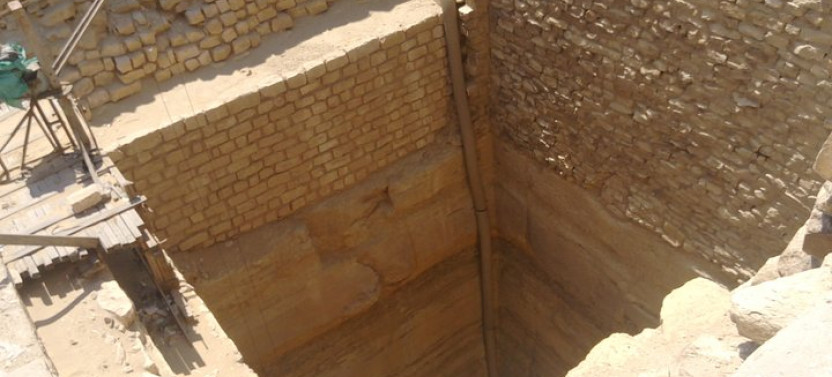 Private Giza Pyramids & Saqqara Day Tour