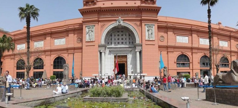 Cairo Day Tour from Sharm El Sheikh by Bus – Pyramids, Sphinx & Museum