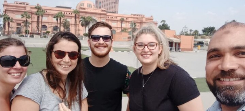 Private day: Great Pyramids, Sphinx & Egyptian Museum with tour guide