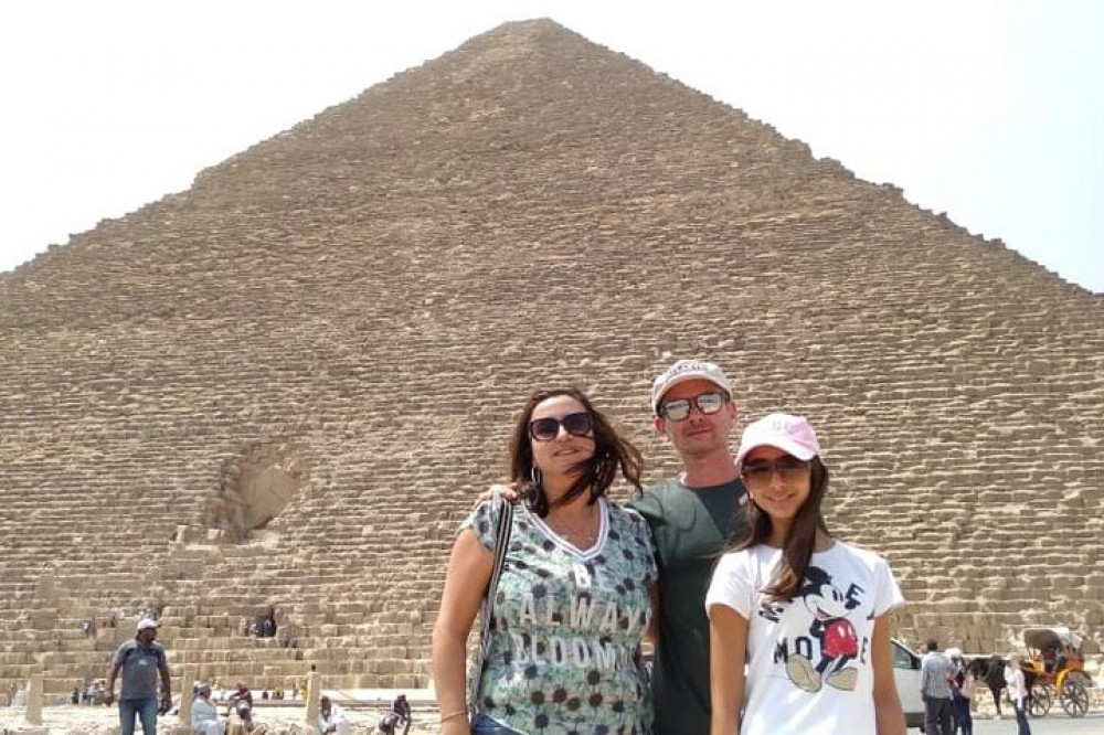 Private day: Great Pyramids, Sphinx & Egyptian Museum with tour guide