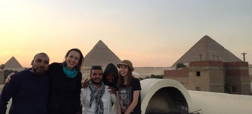 Private Full Day guided tour to Giza Pyramids, Sphinx, Sakkara & Dahshour