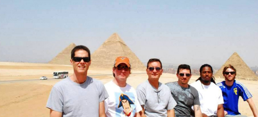 Cairo & Memphis Private Tour from Airport: Giza Pyramids & Sphinx w/ Lunch