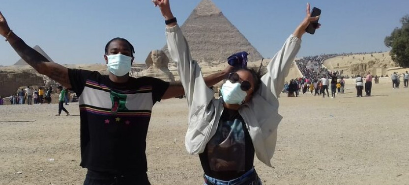 Private Half Day Tour to Giza Pyramids & Sphinx with Camel Ride