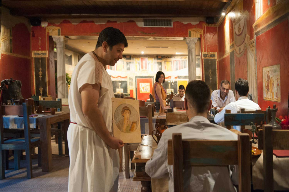 Special Private Pompeii Tour With Lunch at Caupona