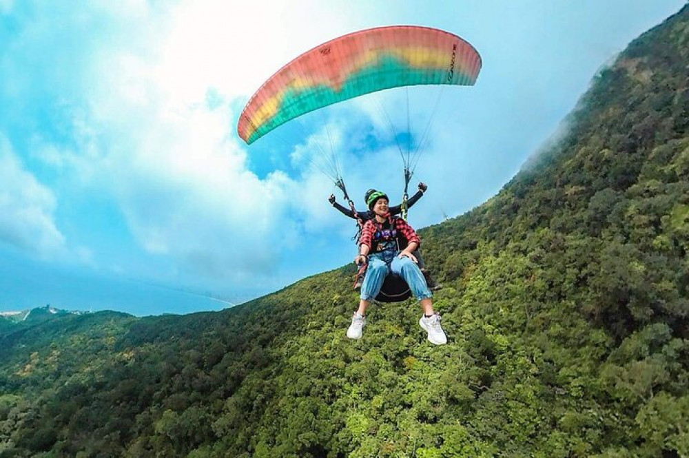 45-minute Paragliding Tour From Da Nang