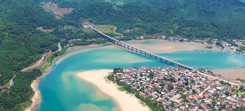 A Full-Day Hue Citadel Tour from Danang