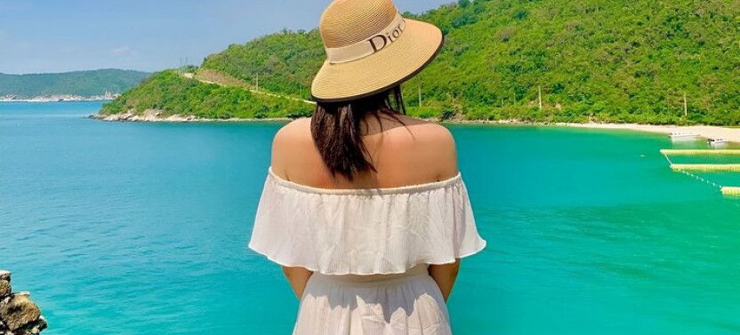 Full-Day Tour in Cham Island and Hoi An Ancient Town
