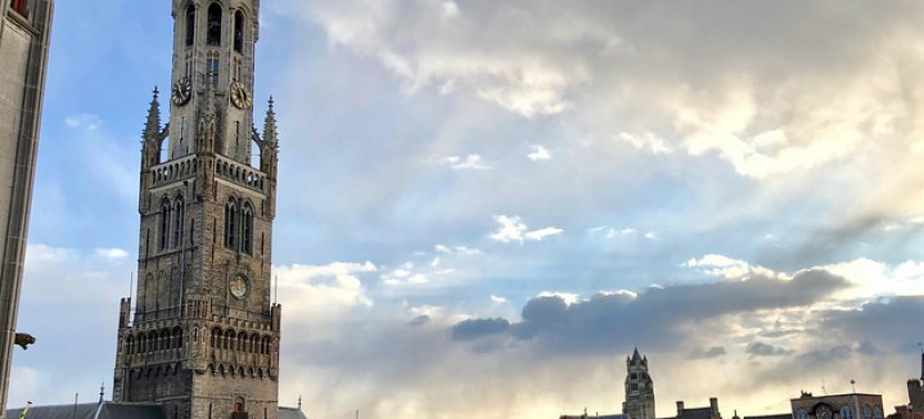Private Transfer from Antwerp to Bruges or ZeeBrugge By Luxury car