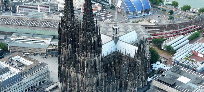Private Transfer from Brussels to Cologne with Luxury Car
