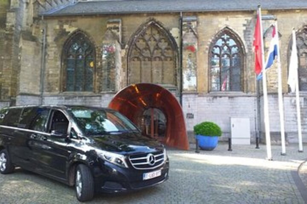 Private Transfer from Brussels Airport or City to Charleroi By Luxury car