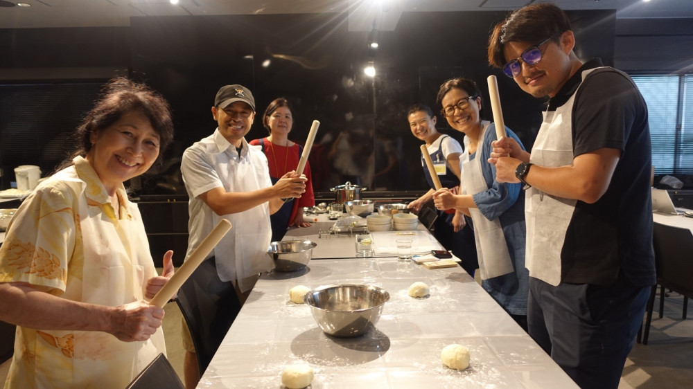 Jiro-Style Ramen Making and Akihabara Grocery Shopping Experience