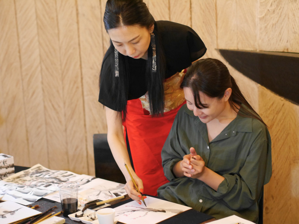 Sumi-e Ink Painting Experience in a Japanese Teahouse In Tsukiji