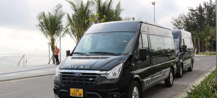 Limousine Car & Driver: Danang Airport Transfer Hotel - One Way