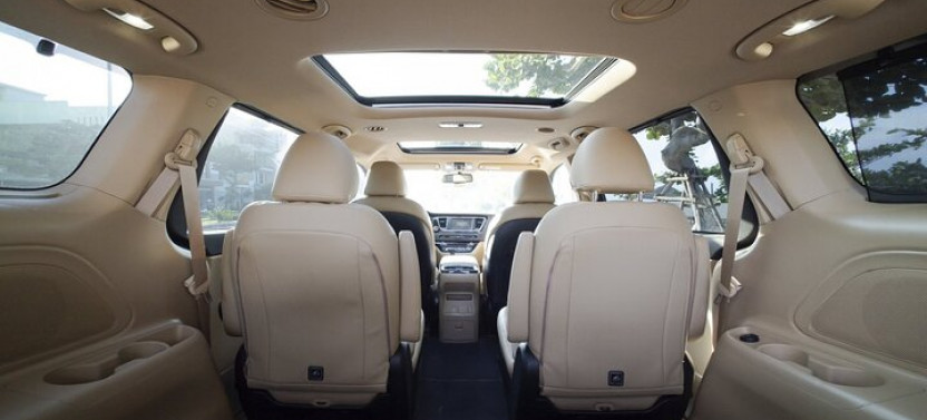 Limousine Car & Driver: Danang Airport Transfer Hotel - One Way