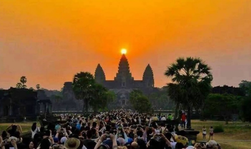 Small Group Angkor Wat Sunrise + Temples from Siem Reap