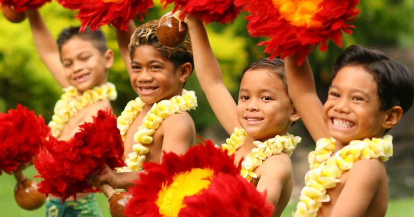 Polynesian Cultural Center: Gateway Buffet Package with Transfer