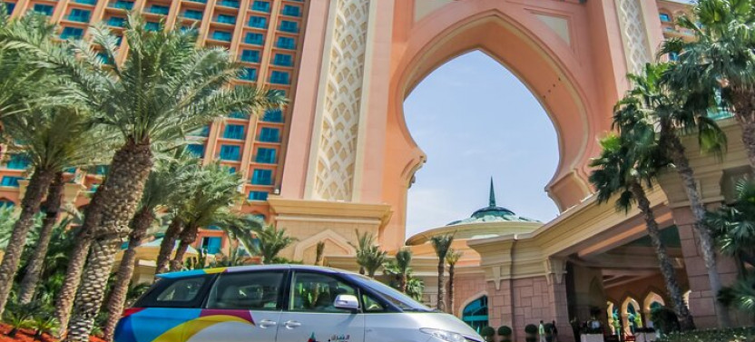 Dubai Private Vehicle Hire with Experienced Driver