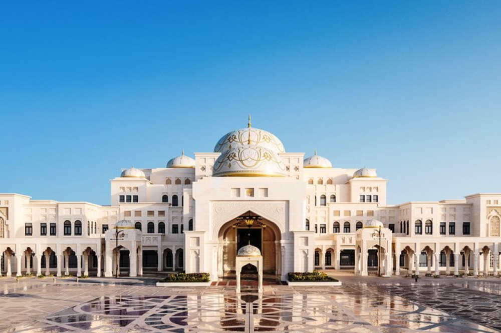 Private Abu Dhabi Full Day Tour: Grand Mosque, Qasr al Watan with Lunch