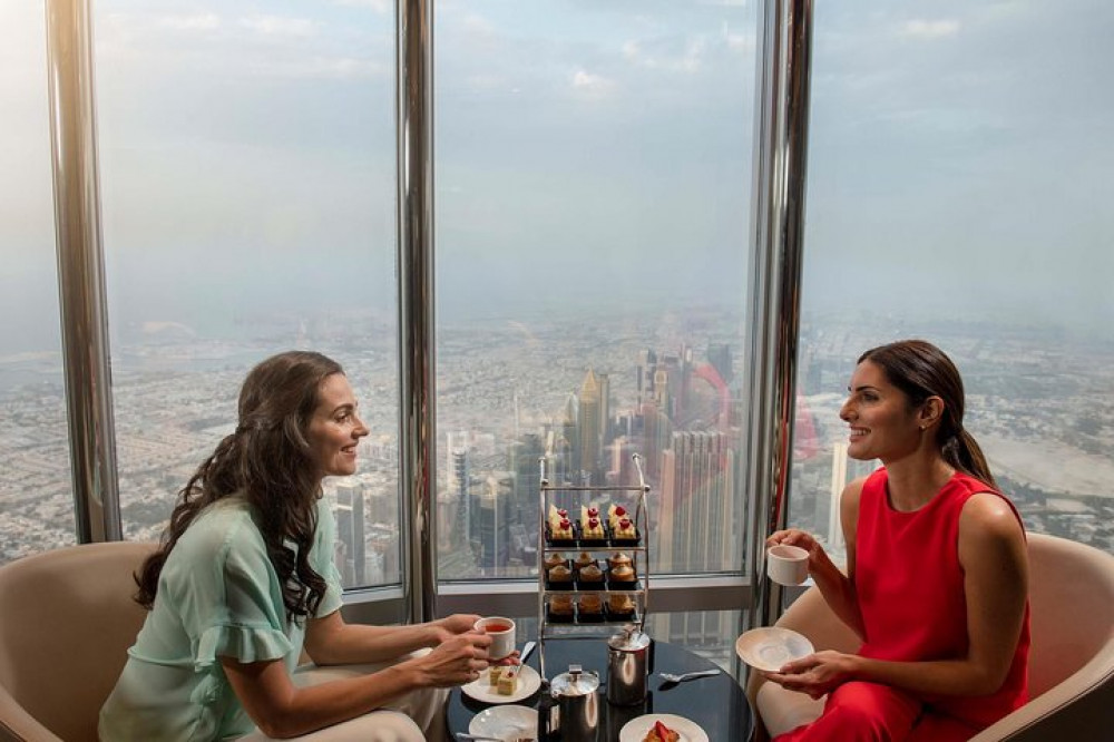 Skip the Line Burj Khalifa Ticket, The Lounge 152 ,153 & 154