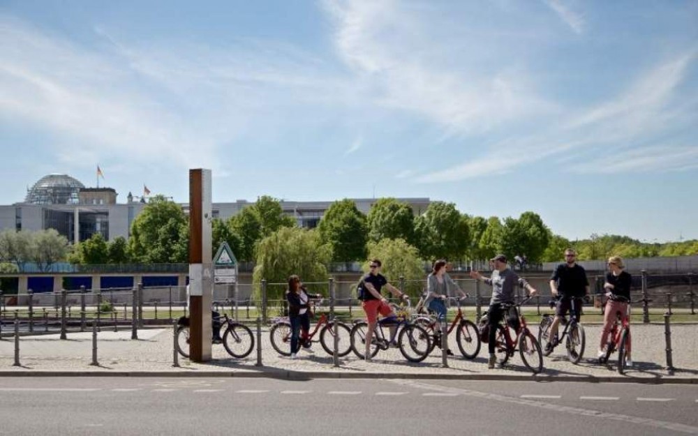 Small Group Berlin Wall Bike Tour