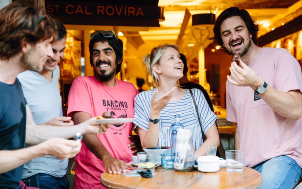 Small Group Barcelona Night Tapas Tour with Flamenco Show