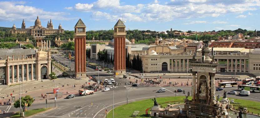 Barcelona: Montjuïc Panoramic E-Bike Tour, photo 3 of 10