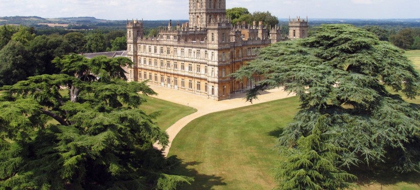 Downton Abbey and Village Small Group Tour