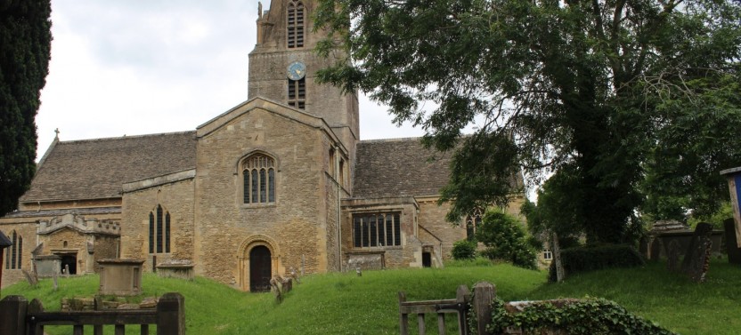 Downton Abbey and Village Small Group Tour