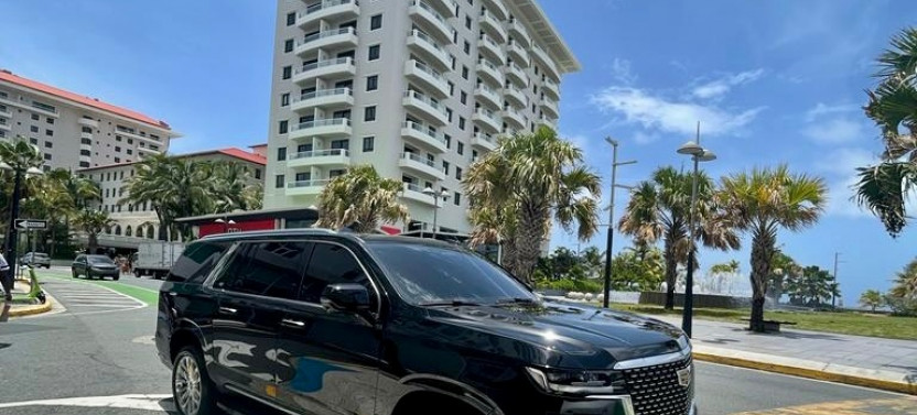Luxury SUV in San Juan