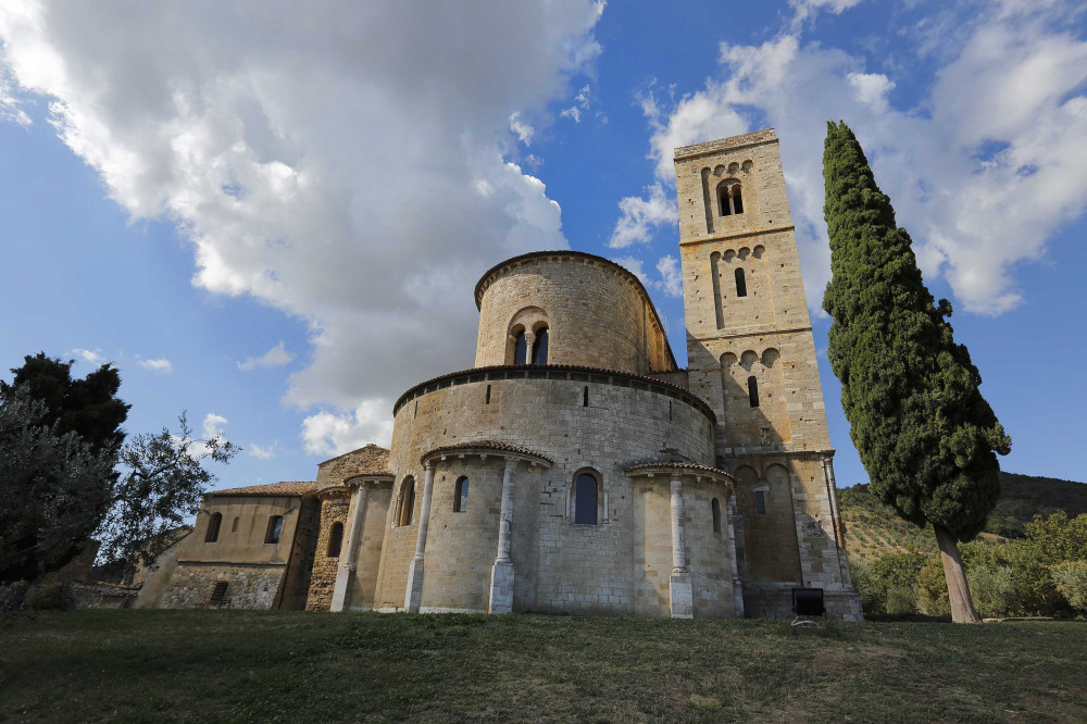 Land Of Brunello: Pienza, Montalcino & Temple Of Brunello Wine