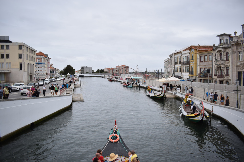 Private Half-Day Tour of Aveiro & Costa Nova with Moliceiro Boat Trip