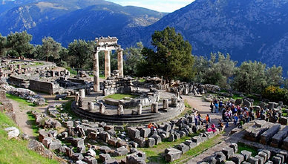 Private 2 Day Delphi & Meteora Monasteries from Athens