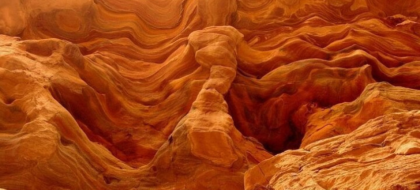 Day Tour Adventure to Salama Color Canyon and Dahab