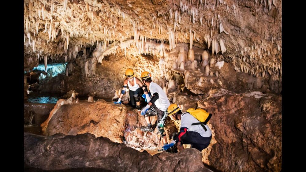 Harrison's Cave's Early Explorers Tour