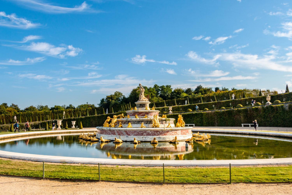 Roundtrip Transportation From Paris to Versailles, Full-Day