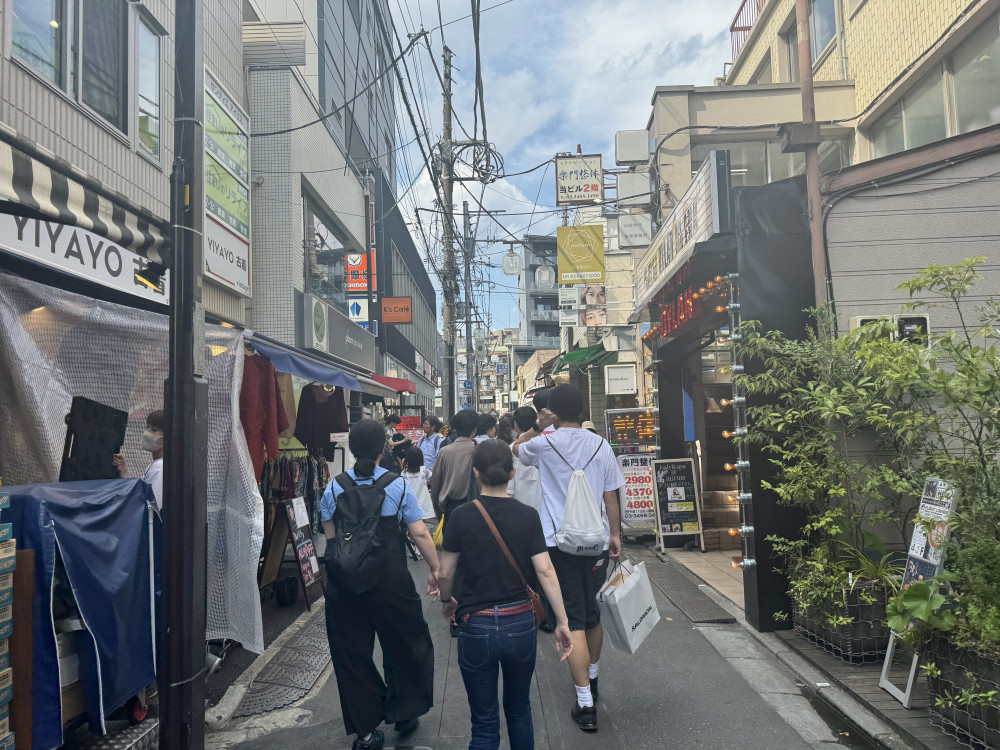 Tokyo's Neighborhood Digs: Coffee, Records & Vintage Vibes