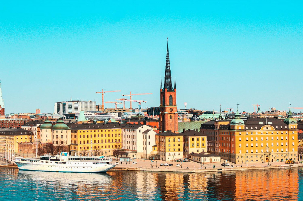 Stockholm: Old Town & City Guided Walking Tour