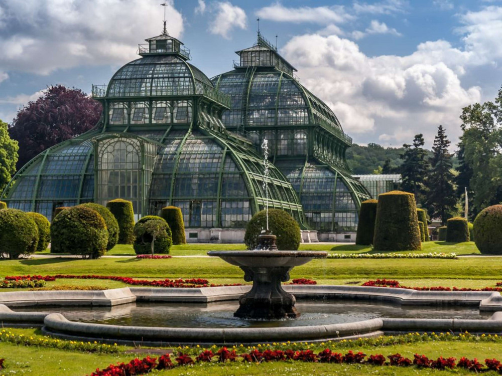 Expert-led Schönbrunn Palace And Gardens Tour