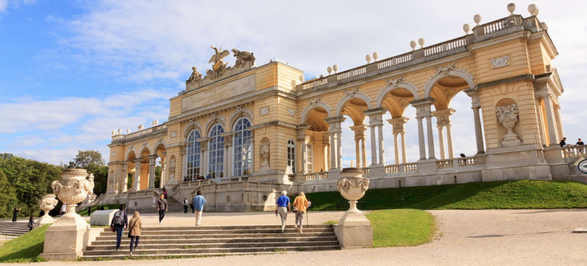 Expert-led Schönbrunn Palace And Gardens Tour