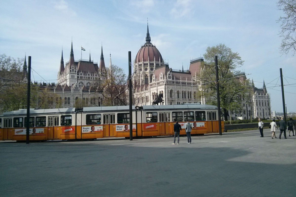 Expert-led Contemporary Budapest Politics Tour