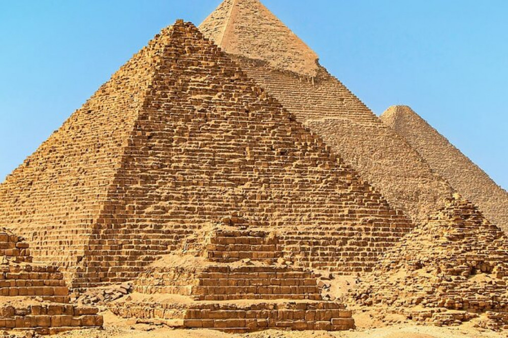  Private Tour: Grand Egyptian Museum, Pyramids of Giza & Sphinx