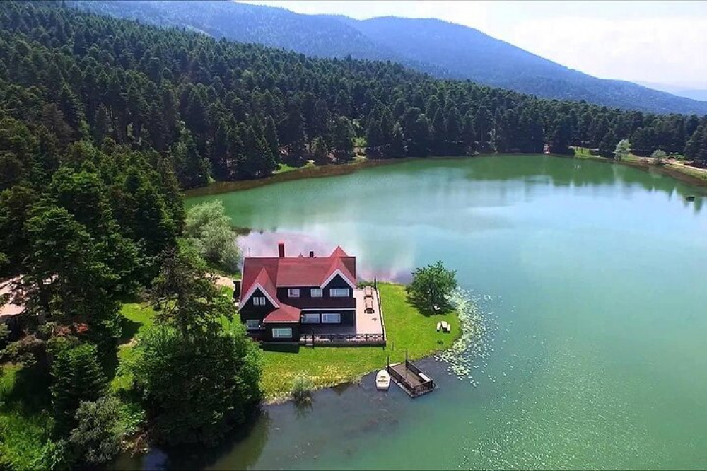 Private 2 Day Tour from Istanbul to Sapanca Lake and Abant Lake