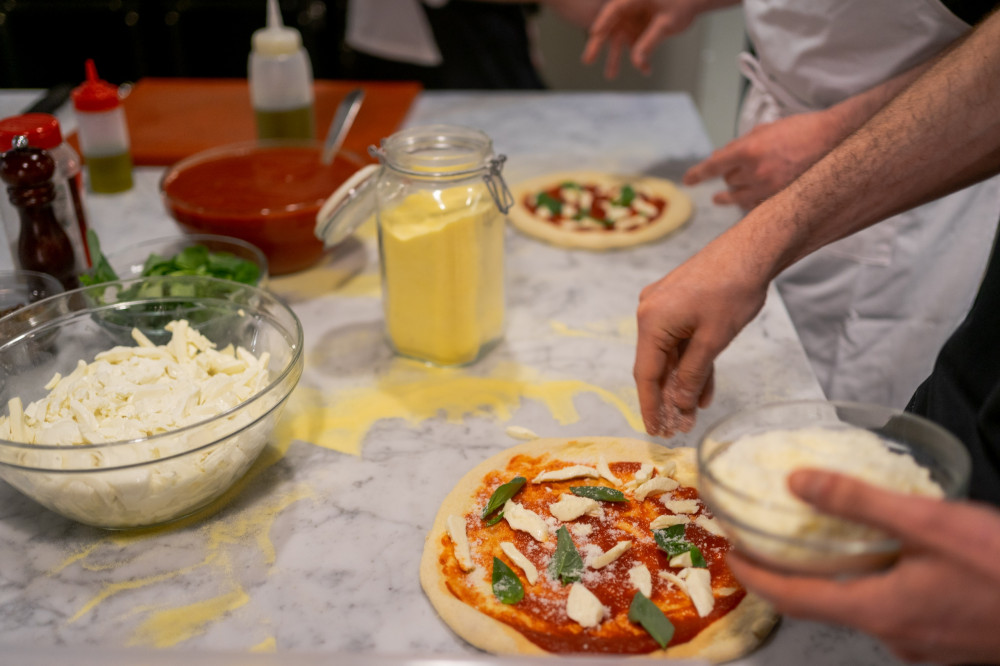 Pizza & Gelato Cooking Class in Rome