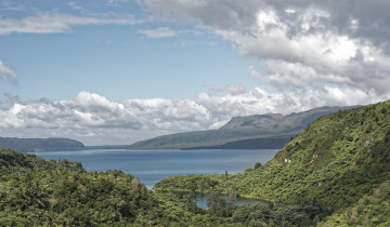 A picture of Overnight Rotorua: Lake Tarawera Geothermal Hot Pools Hiking Tour