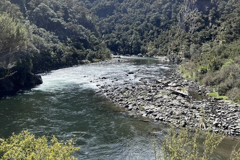 2 Day Private Hawkes Bay Geothermal Hot Pools Hike