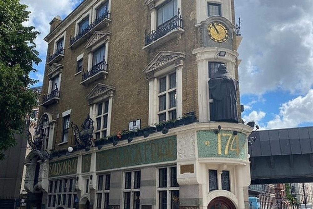 Private - The Great Historic Pub Experience