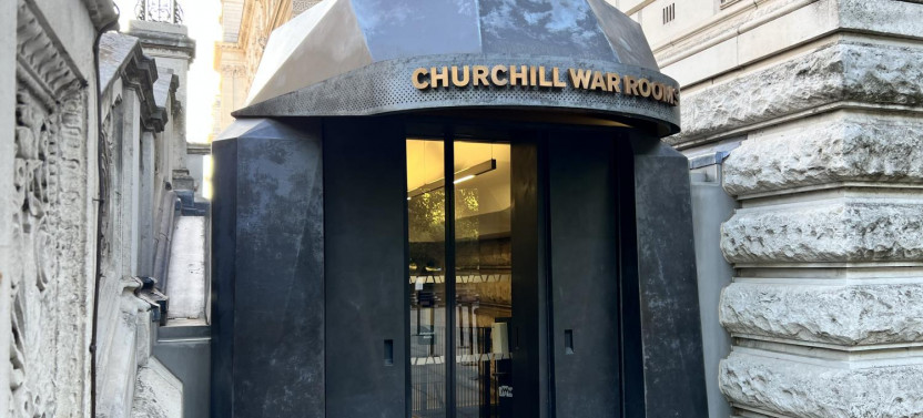 London in WW2 and Churchill War Rooms Entrance - Small Group Tour