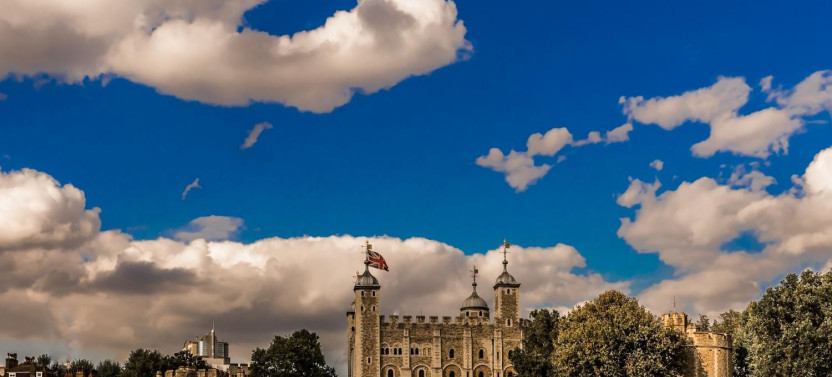 Ultimate Royal London Tour with River Thames Boat Ride